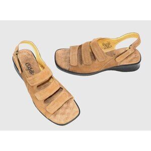 COBBLE CUDDLERS brown suede leather sandals with hook & loop straps women's 11 W